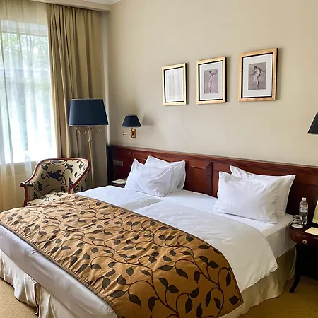 Opera - The Leading Of The World Hotel Kiev