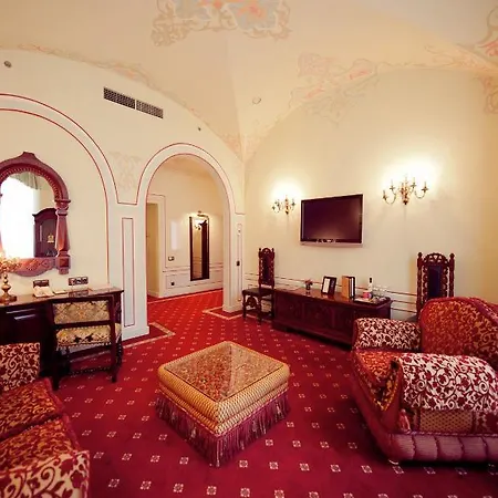 Opera - The Leading Of The World Hotel